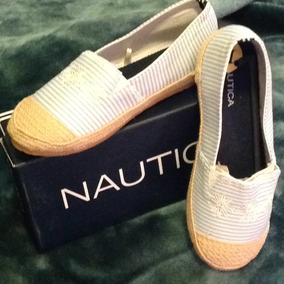 Slipon - Picture 3 of 4